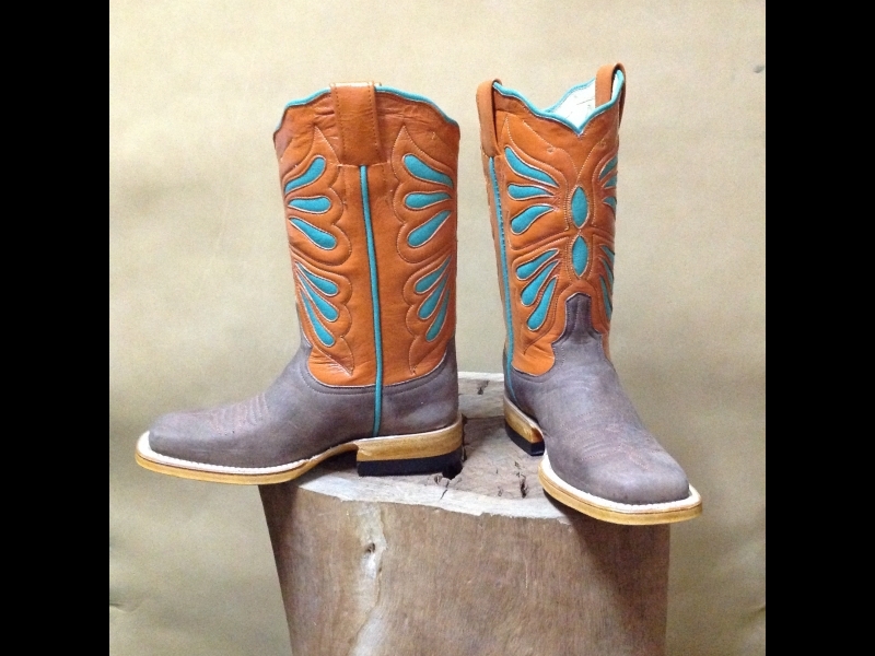 bg custom boots